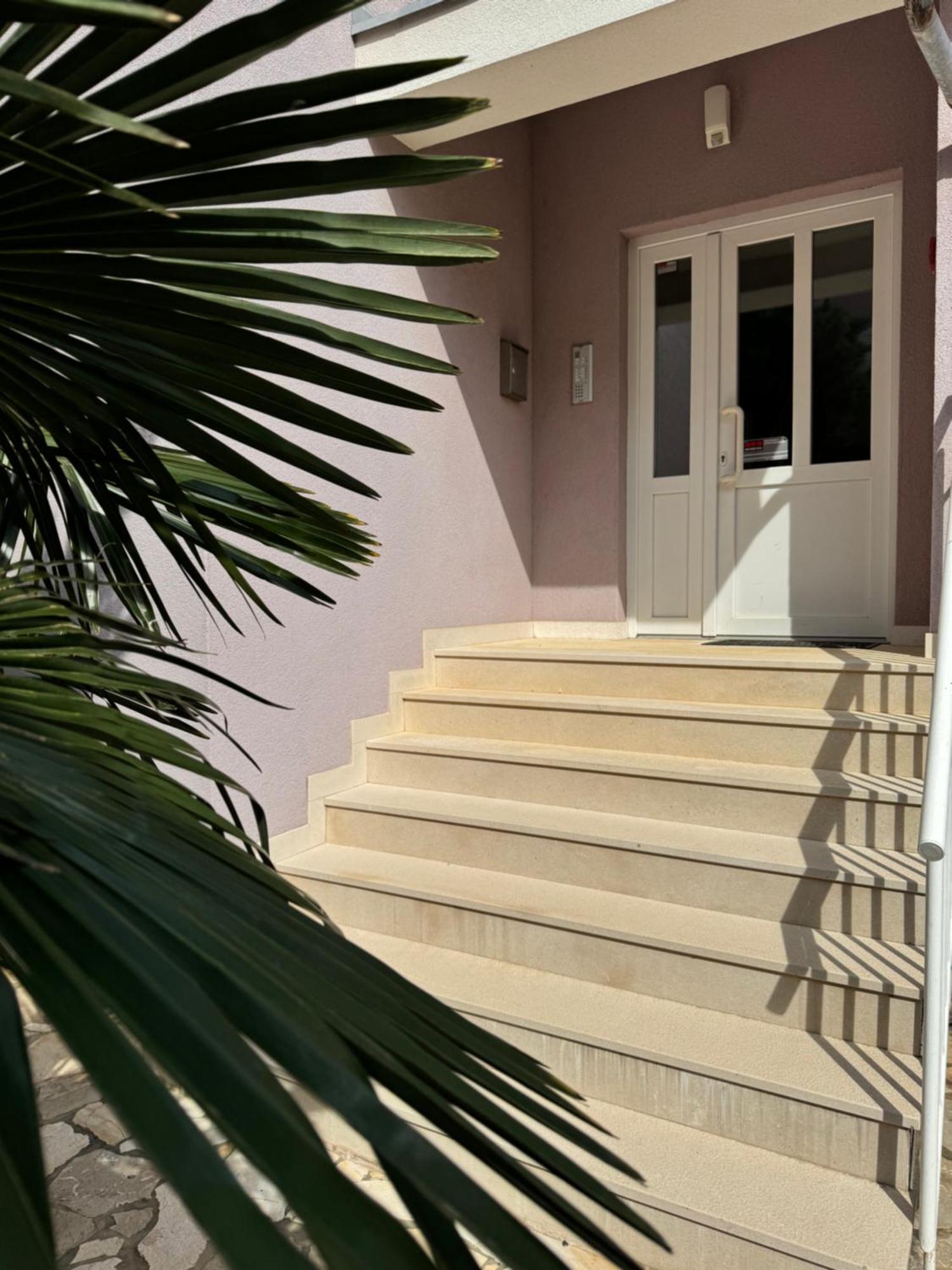Apartmani Marija Klimno A Экстерьер фото