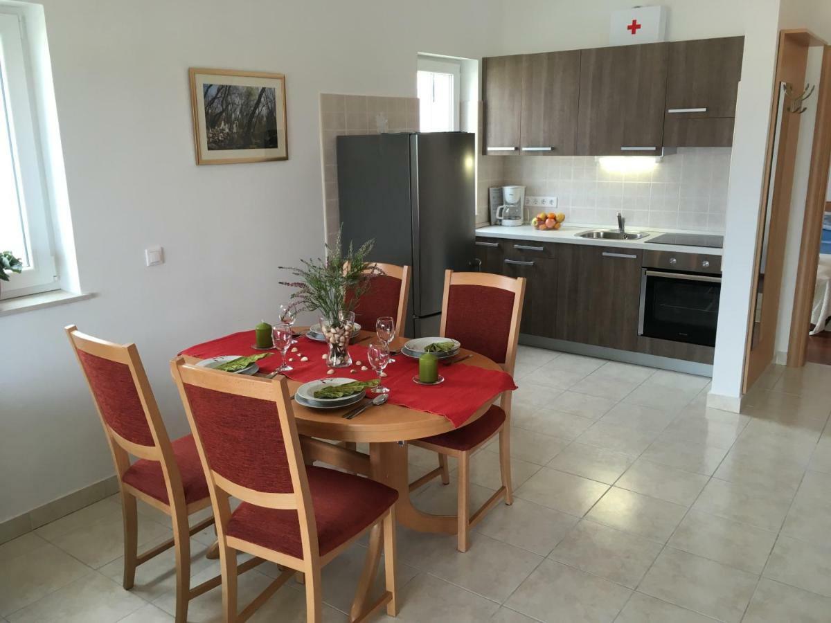 Apartmani Marija Klimno A Экстерьер фото